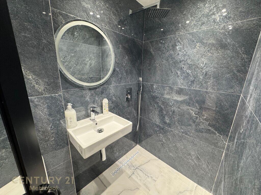 4 studios for sale in the Blloku area