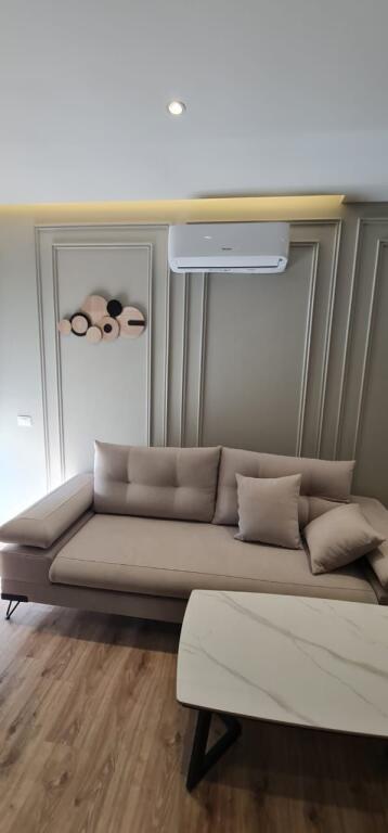 JEPET ME QERA 1+1 LAPRAKE E88