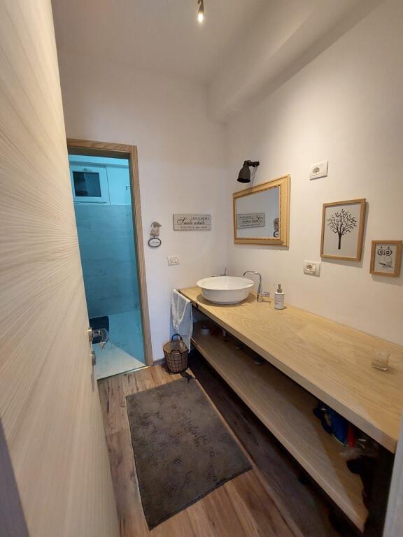 Vendesi Appartamento Moderno 2+1+2 – Kodra e Diellit, Tirana