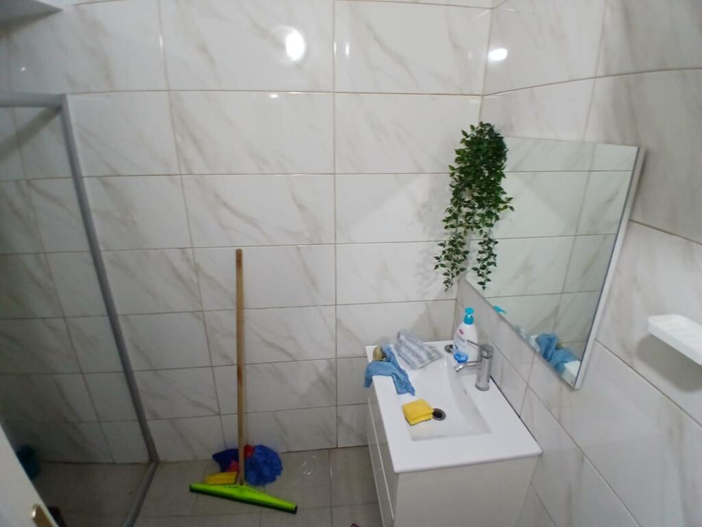 Jepet Me Qera Apartament 1+1+1 Ballkon