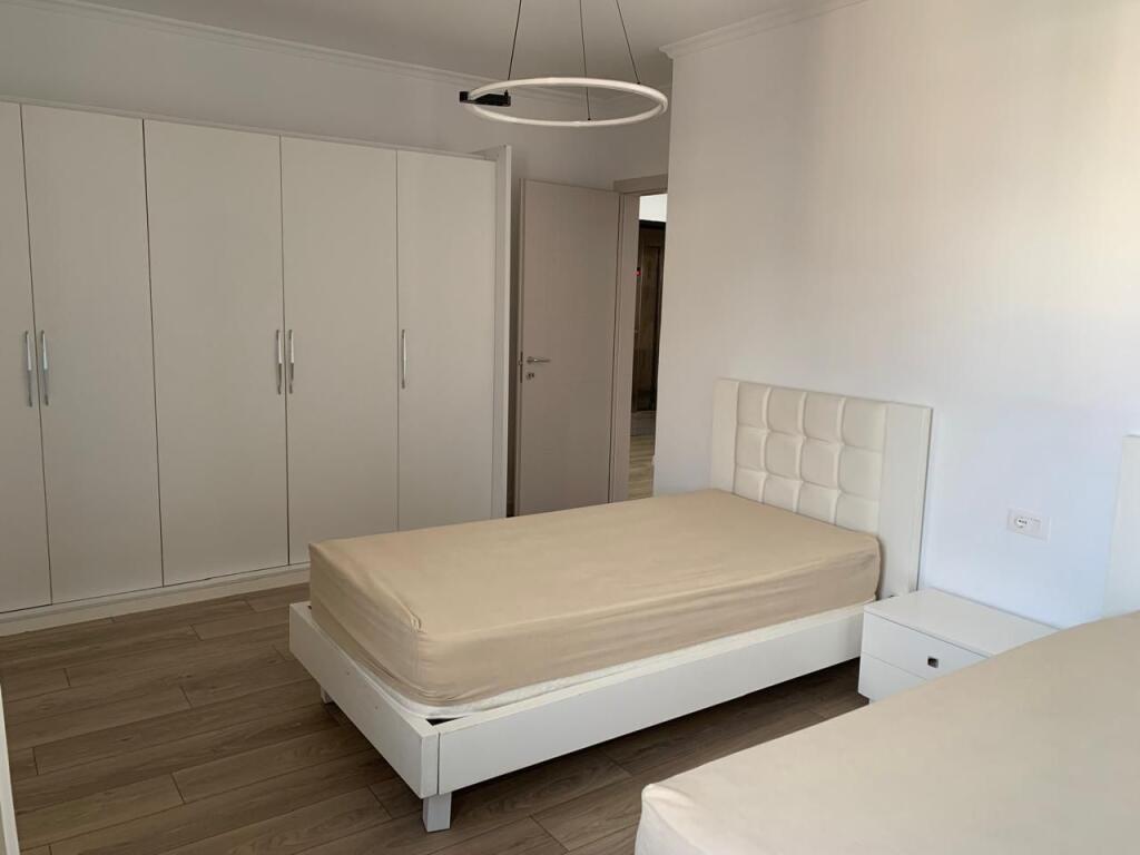 Apartament 2+1 per qira tek Kodra e Diellit.
