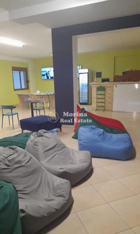 Qera, Ambient Biznesi, Rruga Bill Klinton, afer Kodres se Diellit, 1500 euro/muaj