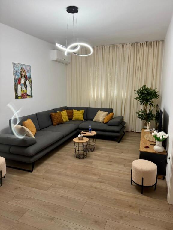 📣 SUPER RENT Apartment 2+1 📍 Center Tirana, Near Flora Cafe 🛣️ "Durresit" Street ✨