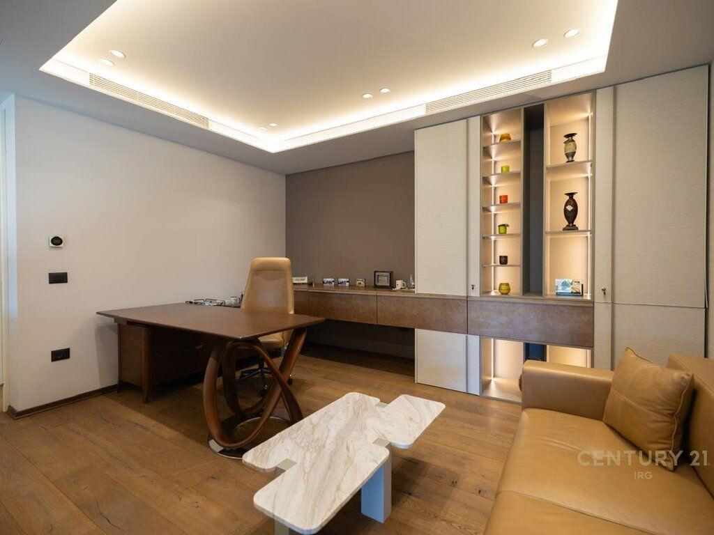 Zyre per shitje ne zemer te Bllokut