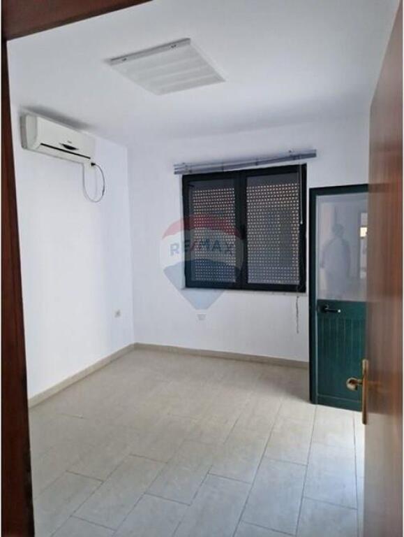 Zyrë - Për Qira - Brryli, Tiranë !