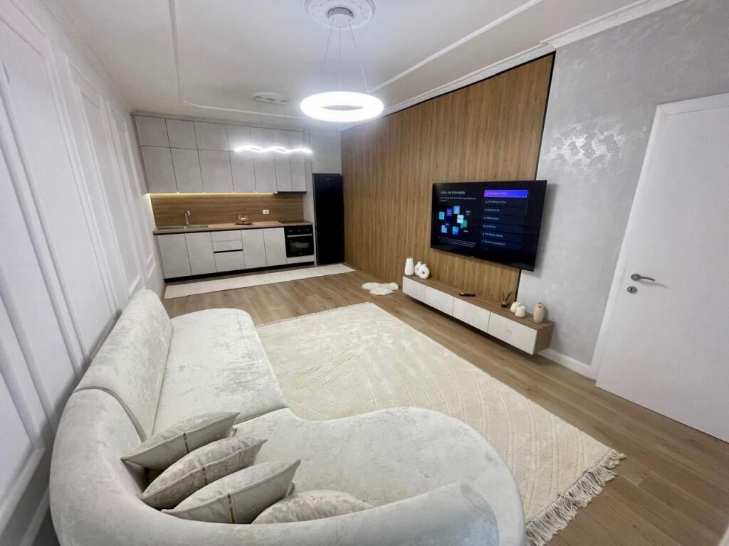 📣 VENDESI Appartamento 2+1 📍 Astir Tirana, Vicino a “Eja Studio” ✨