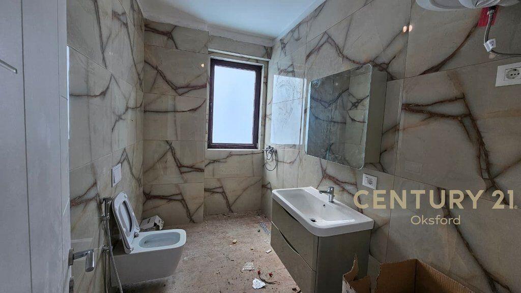 APPARTAMENTO 2+1+GARAGE, IN AFFITTO A MYSLYM SHYRI