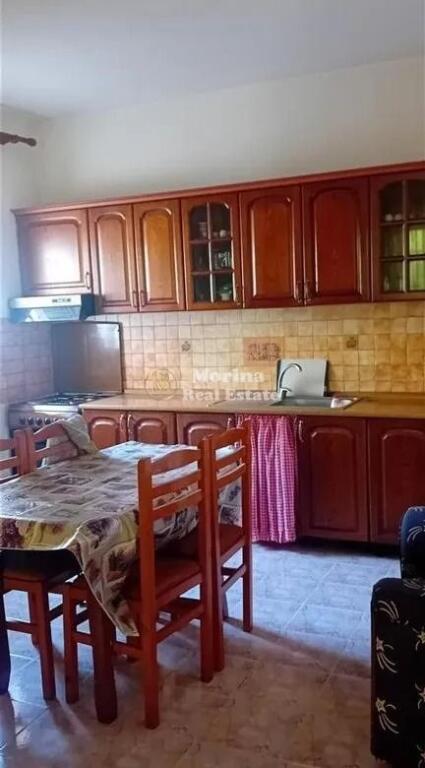 Shtepi me Qera, 2+1 “Ish Stacioni i Trenit” 400 Euro/Muaj rruga ramazan bogdani