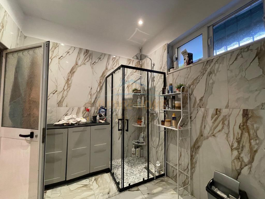 Casa Privata+Cortile in Vendita, Vasil Shanto