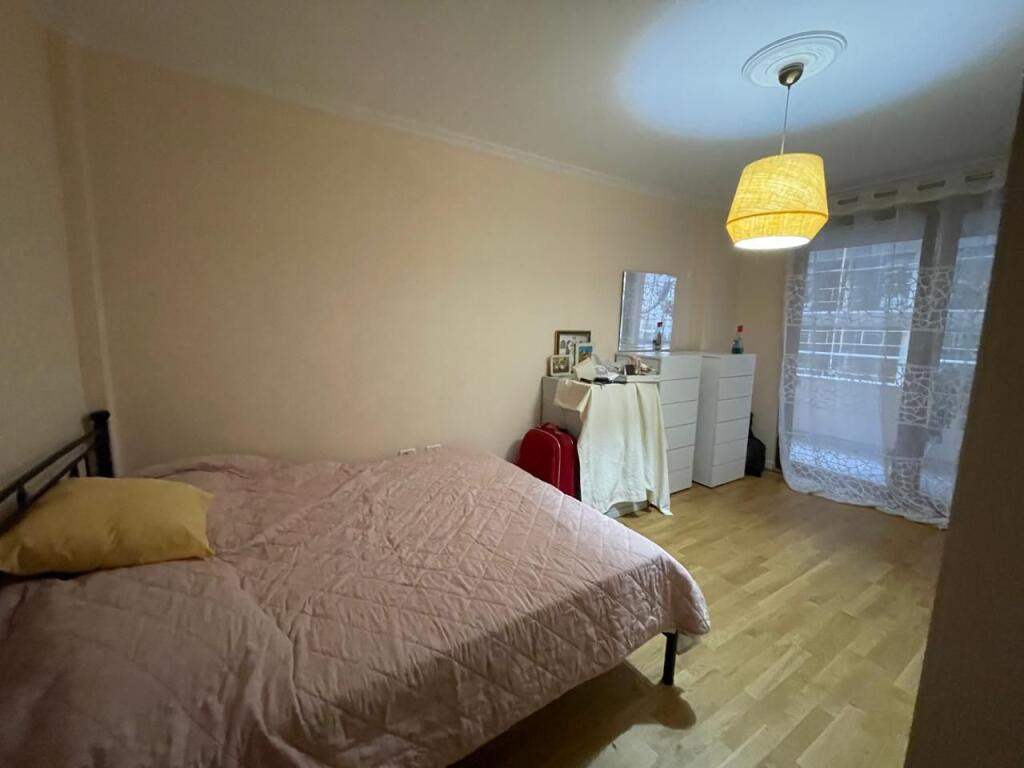 Apartament me Qira 2+1+2 Ballkone tek Selvia