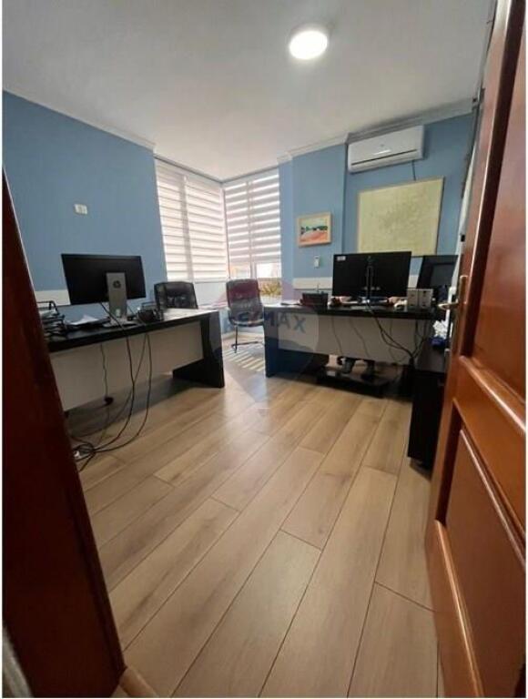 Ambiente per ufficio, 2+1 in Centro!