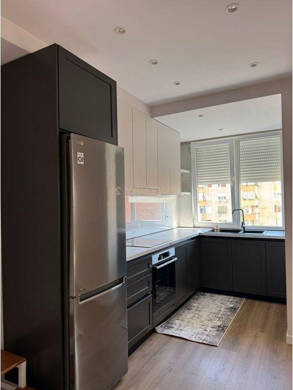 Ish Tregu Elektrik, Apartament 2+1+2 dhe 1 post parkimi