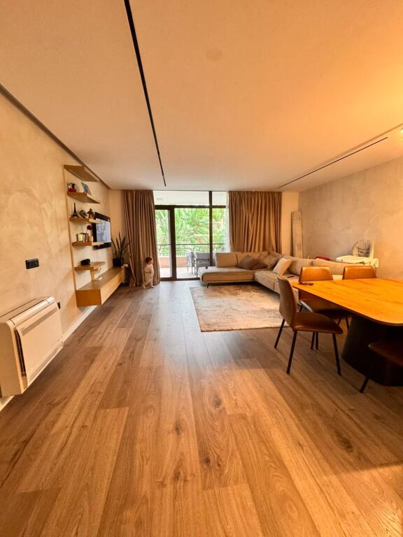 🏡 Shitet Apartament Ekskluziv 3+1+2 me 2 Poste Parkimi