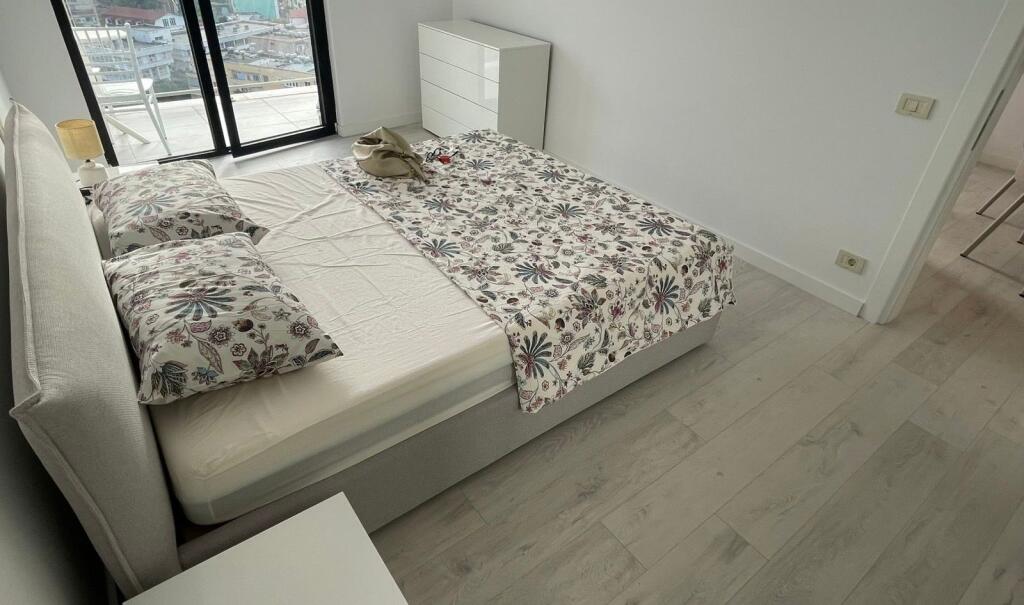 Qira/ Jepet apartament 1+1 te Mine Peza