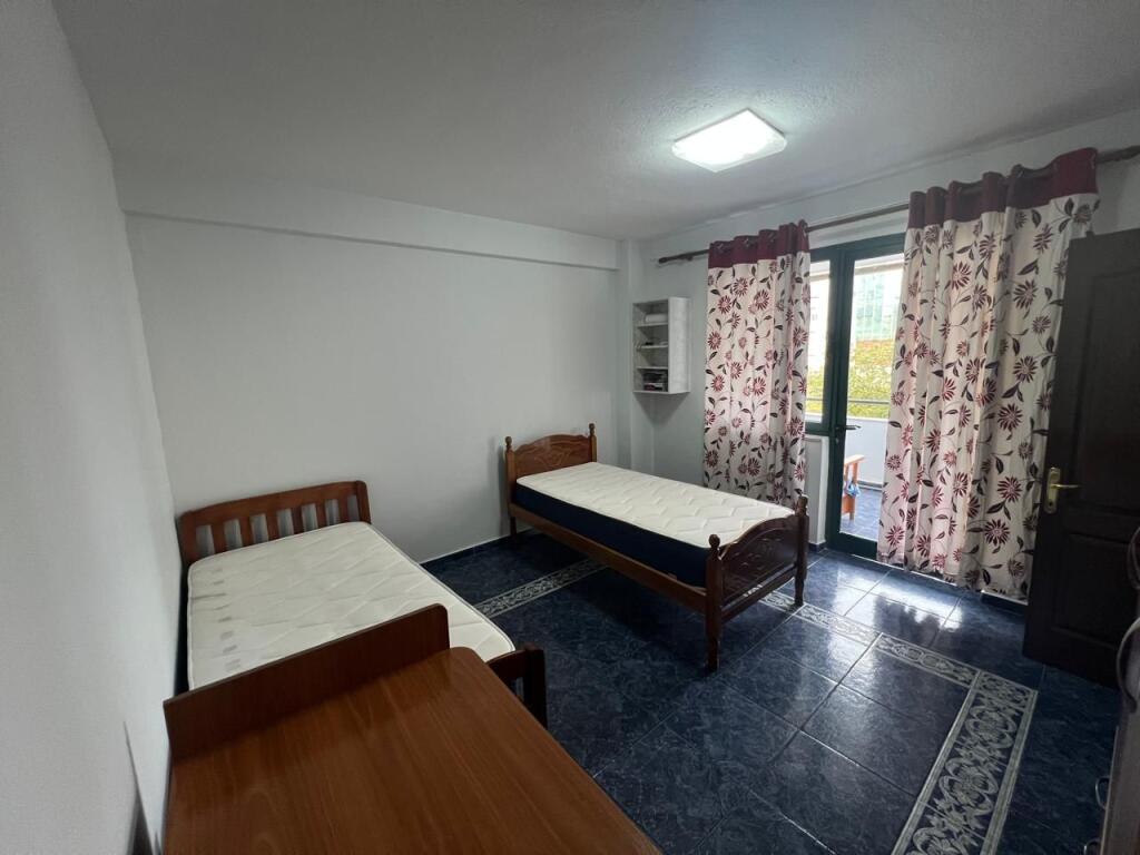 Appartamento 1+1 in affitto boulevard zogu i pare vicino a New Yorku