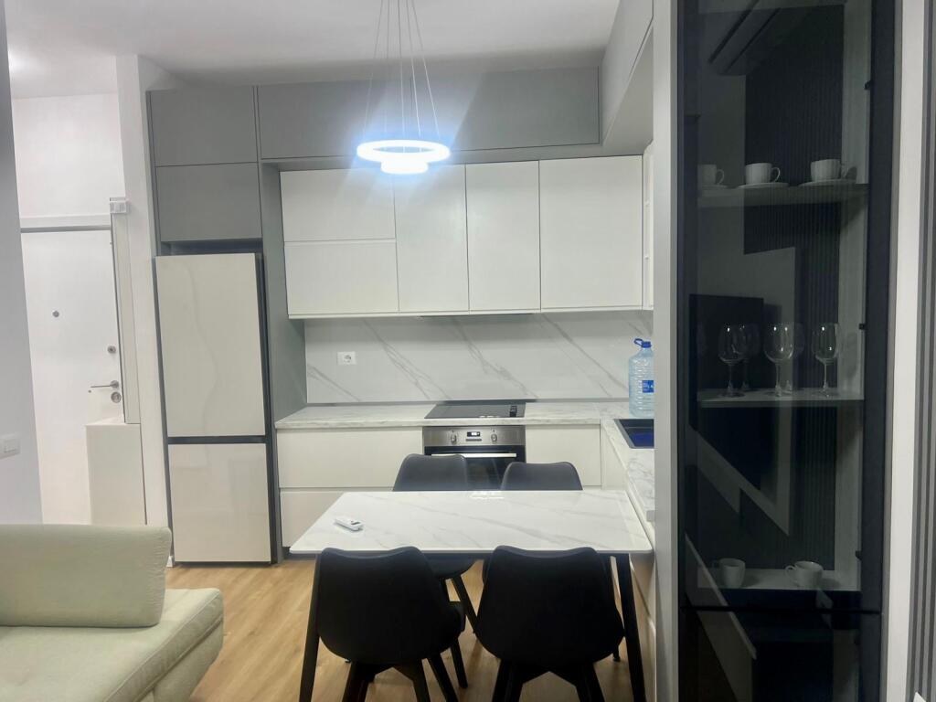 📣 AFFITTO SUPER Appartamento 1+1 📍 Complesso Kaimi, Ali Dem 🛣️ Via "Pasho Hysa" ✨