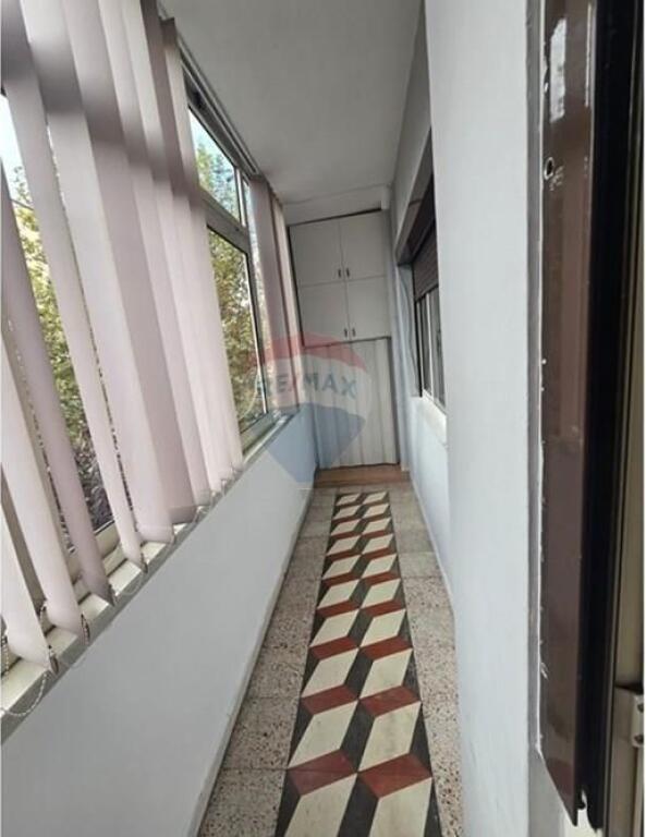 Jepet me Qira Apartament 3+1 te Shkolla e Baletit