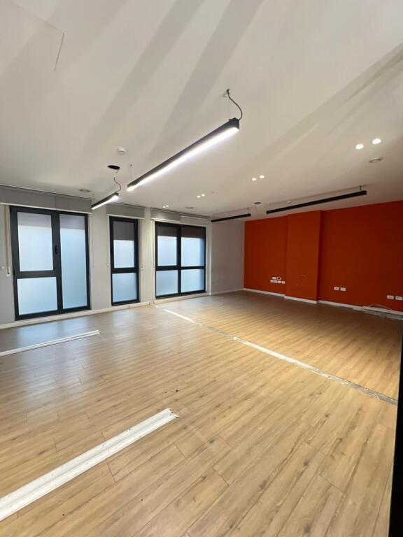 Ambient luksoz per zyre me qera, Qender.