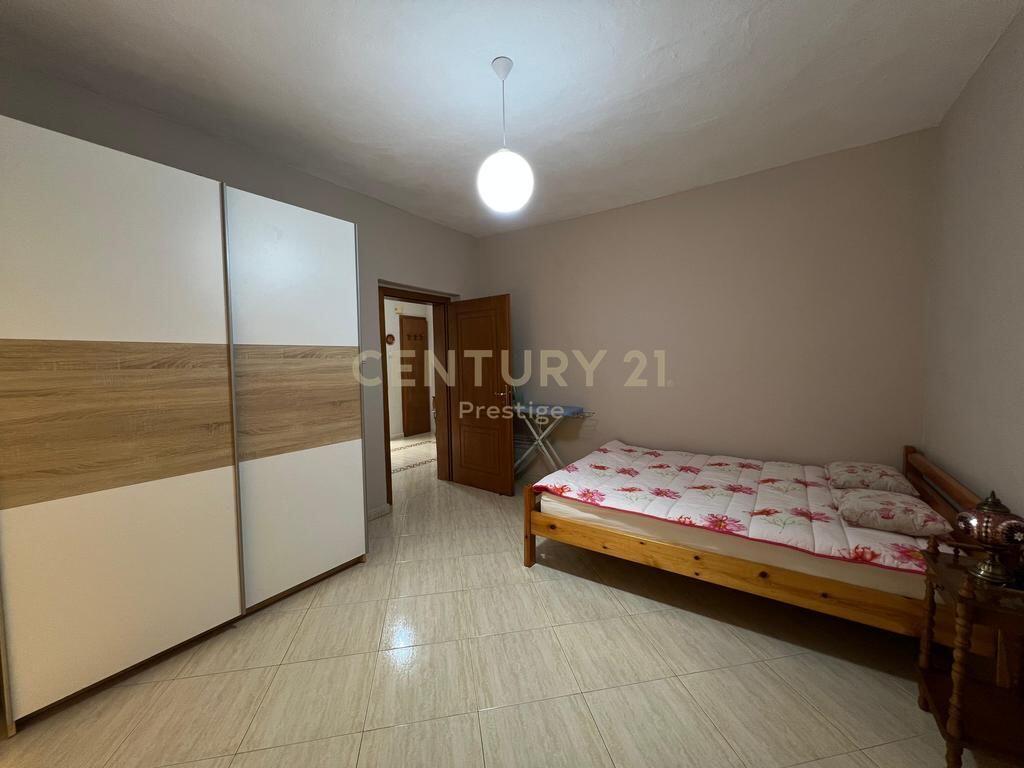 🏢 Apartament 2+1 me Qira – Pranë Ambasadës Amerikane, Tiranë