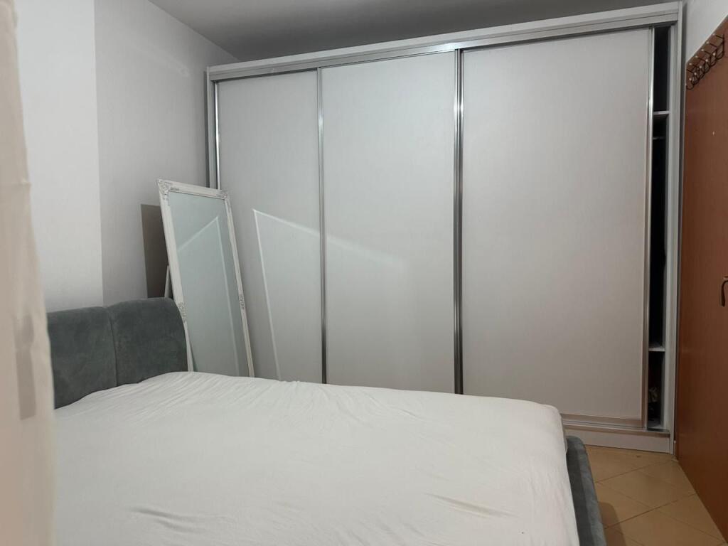 Apartament me qera 2+1