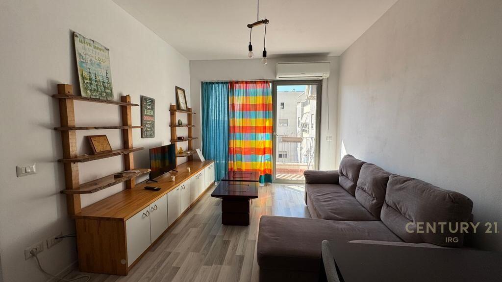 Apartment 1+1 for sale at Tower Bridge 3, Oxhaku