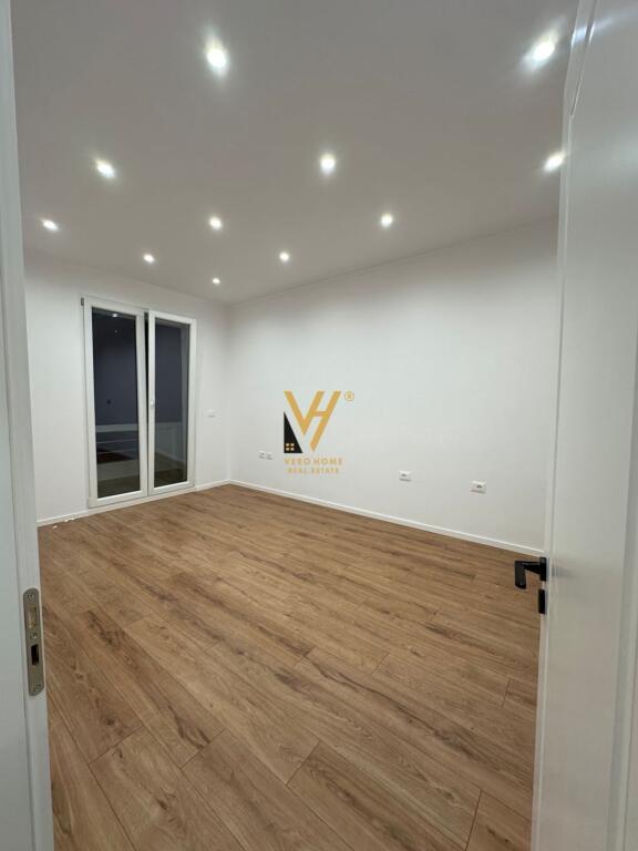 SHITET APARTAMENT 2+1+BLK TE RRUGA E DURRESIT 168.000 EURO