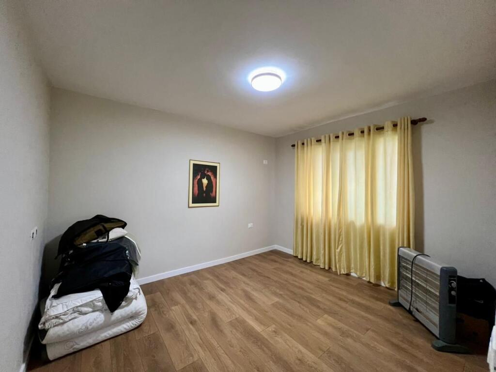 Jepet me qira apartament 1+1, përballë “Delijorgjit”, Tiranë.