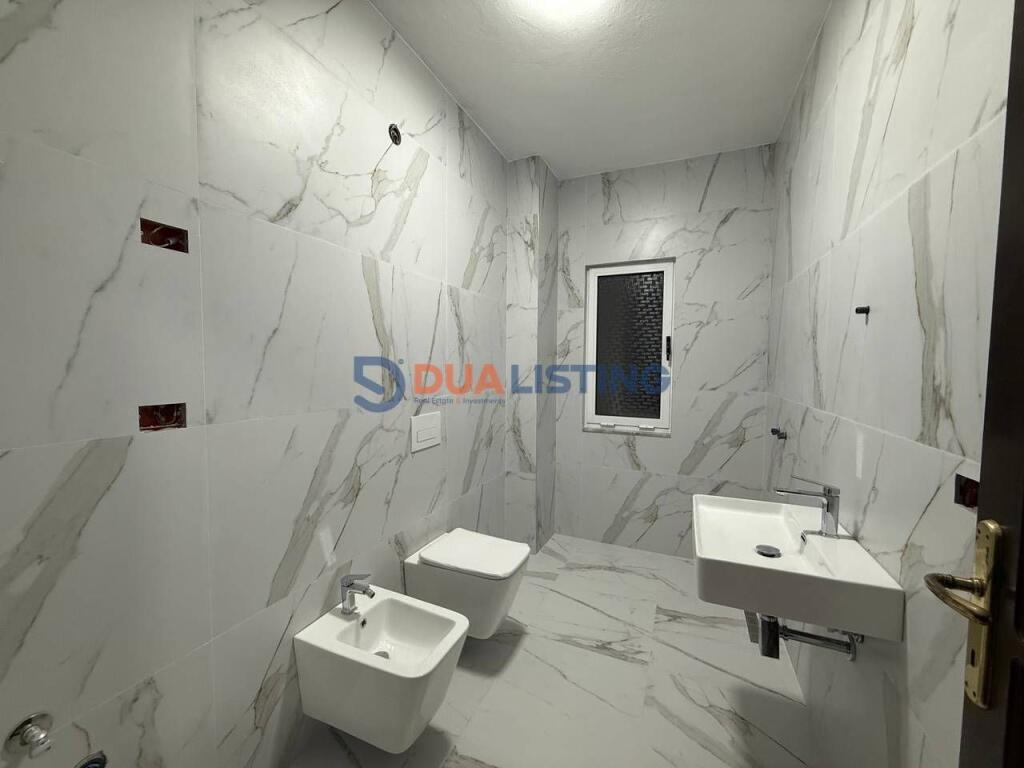 Ofrojme zyre me qira tek Sheshi Willson!