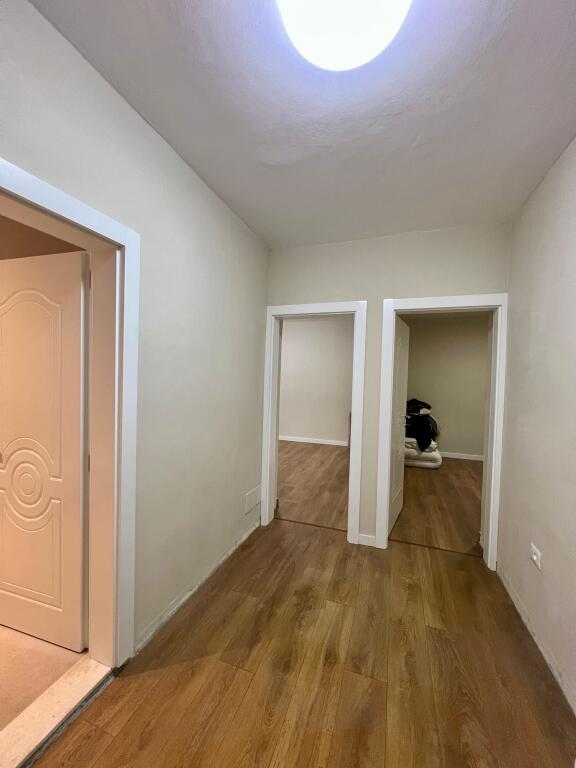 Jepet me qira apartament 1+1, përballë “Delijorgjit”, Tiranë.