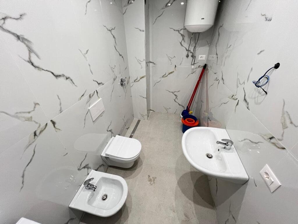 Appartamento In Affitto 1+1 in Via Jordan Misja (ID B2101324) Tirana