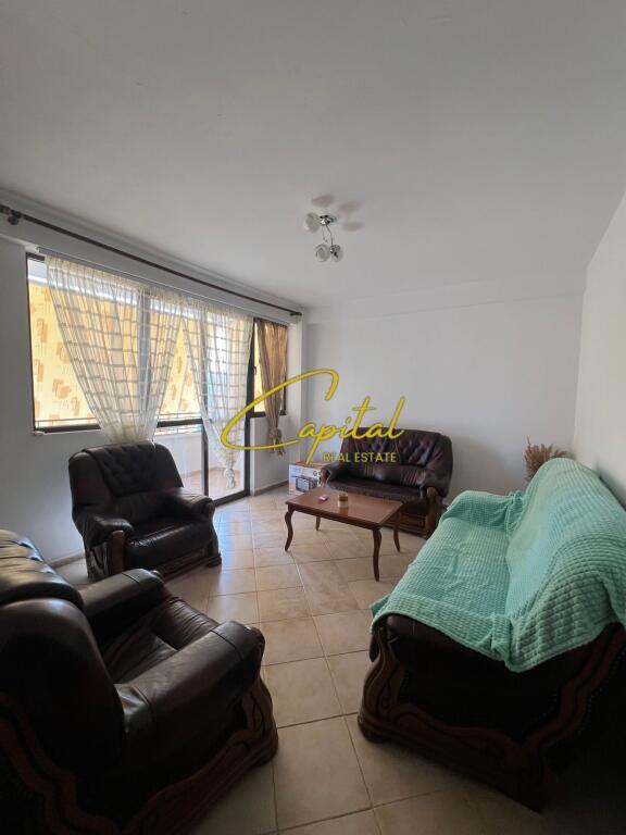 APARTAMENT ME QERA 1+1 RRUGA E ELBASANIT 55.000 LEKE