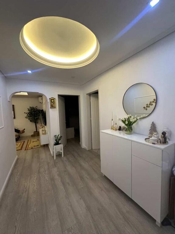 Apartament Me Qera 2+1 ne Porcelan