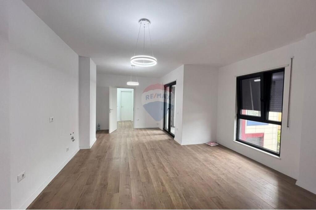 Zyre per qira te Komuna e Parisit !