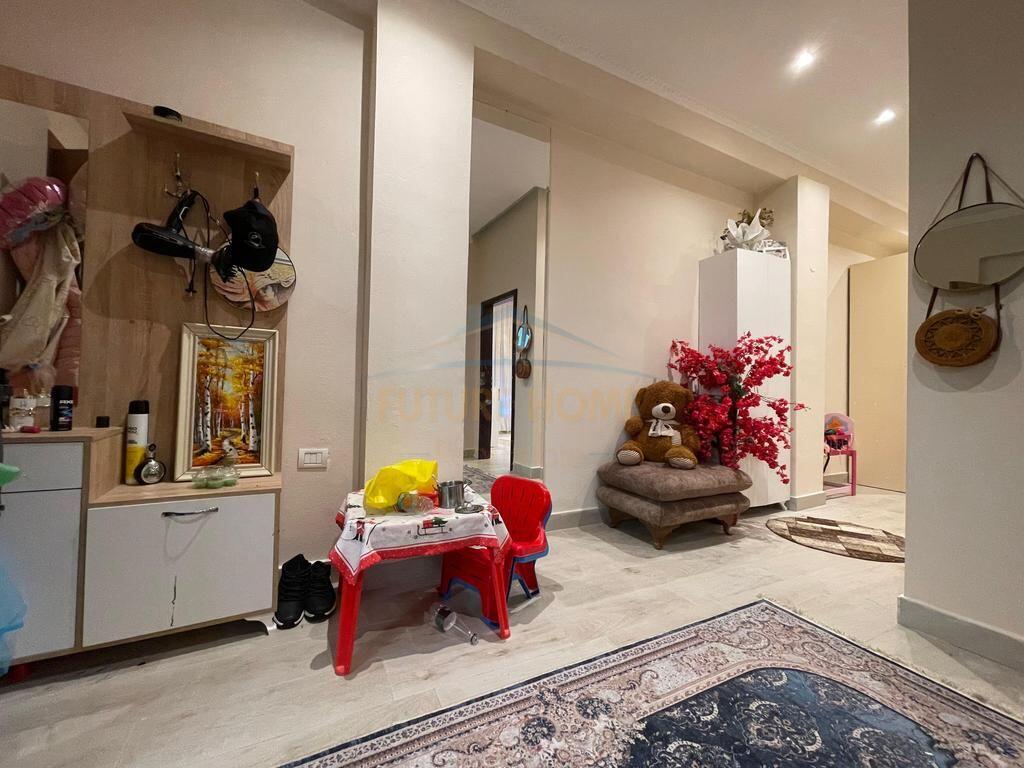 Casa Privata+Cortile in Vendita, Vasil Shanto