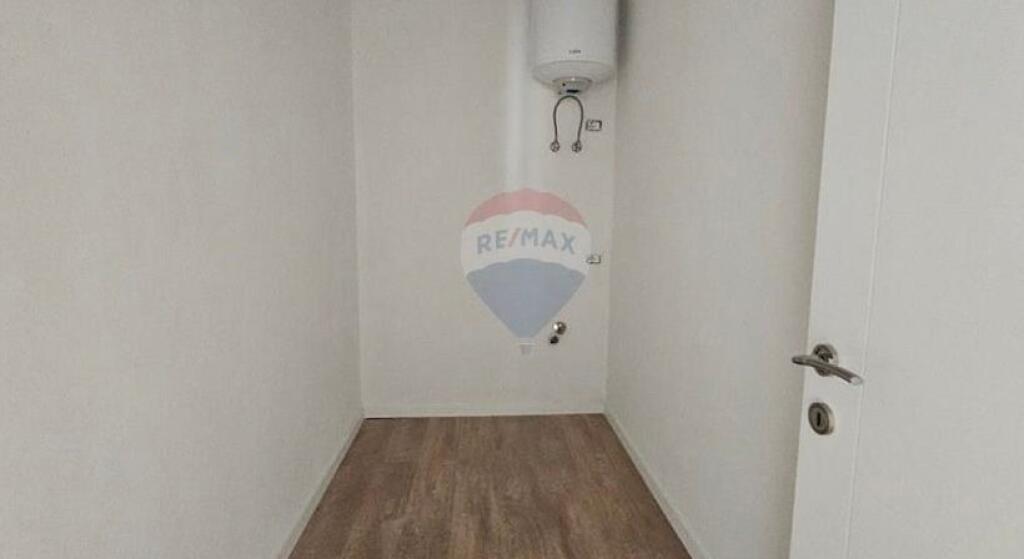 Shitet apartament 2+1+2 ne Laprak