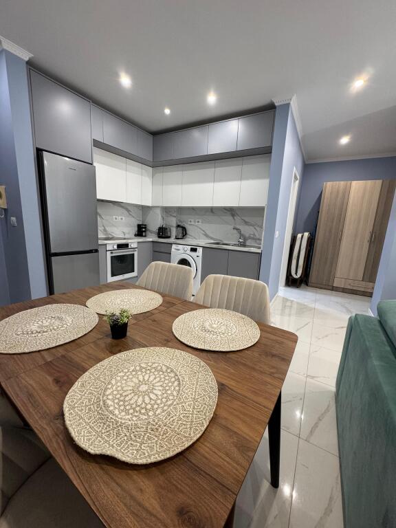 !!!Appartamento 1+1 in affitto a lungo termine – Rrota e Kuqe, vicino all'Ajsel Hotel!!