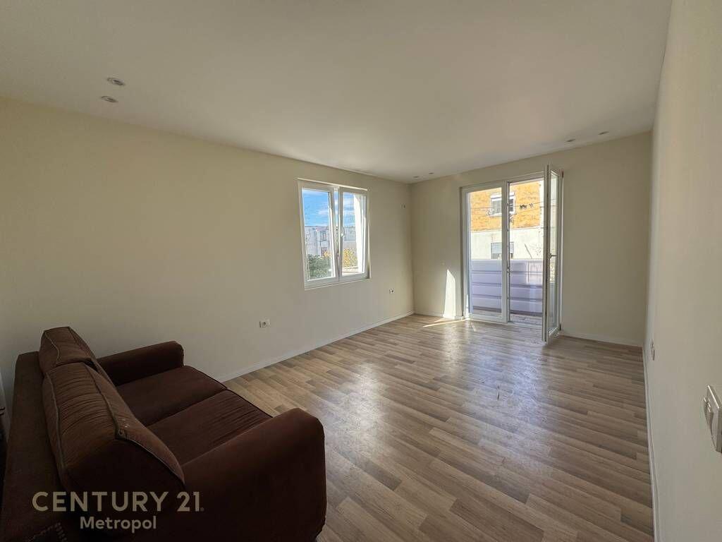 🏡 Apartment 2+1 for Sale – “Petro Marko” Street, Mine Peza, Tirana