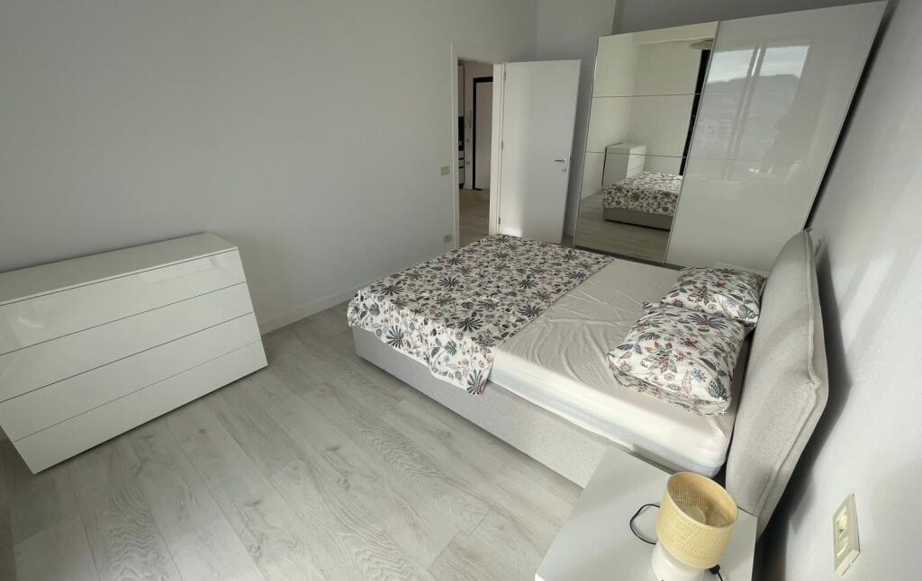 Qira/ Jepet apartament 1+1 te Mine Peza