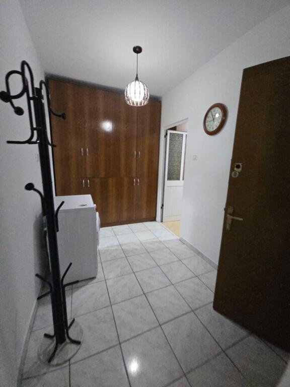 APARTAMENT 1+1 ME QERA PRANE VALA PARK DURRES