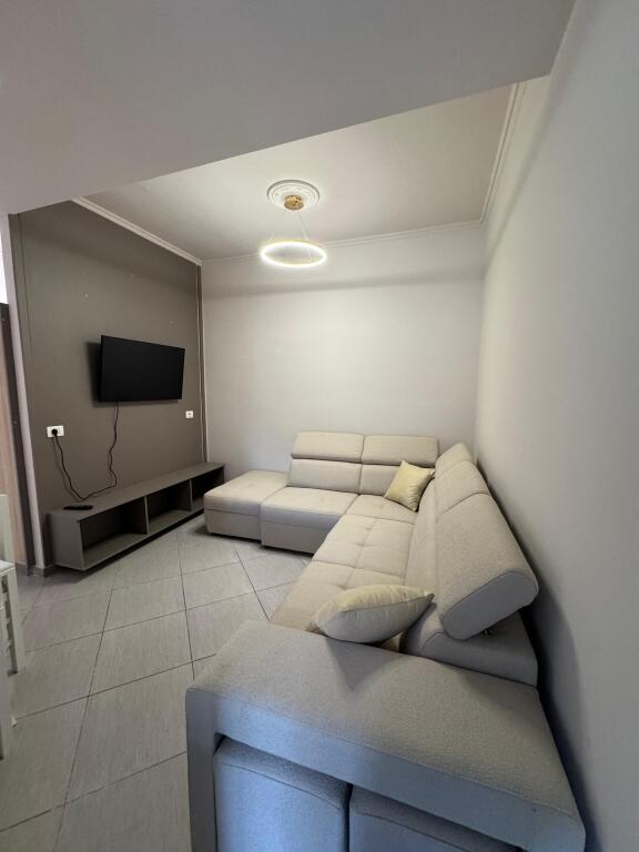 SHITET APARTAMENT 1+1 VLORE SKELE