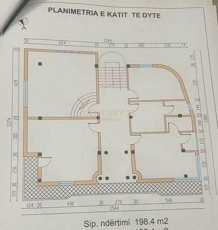 Vilë me Qira në Kompleksin “Dinamo”, Tiranë