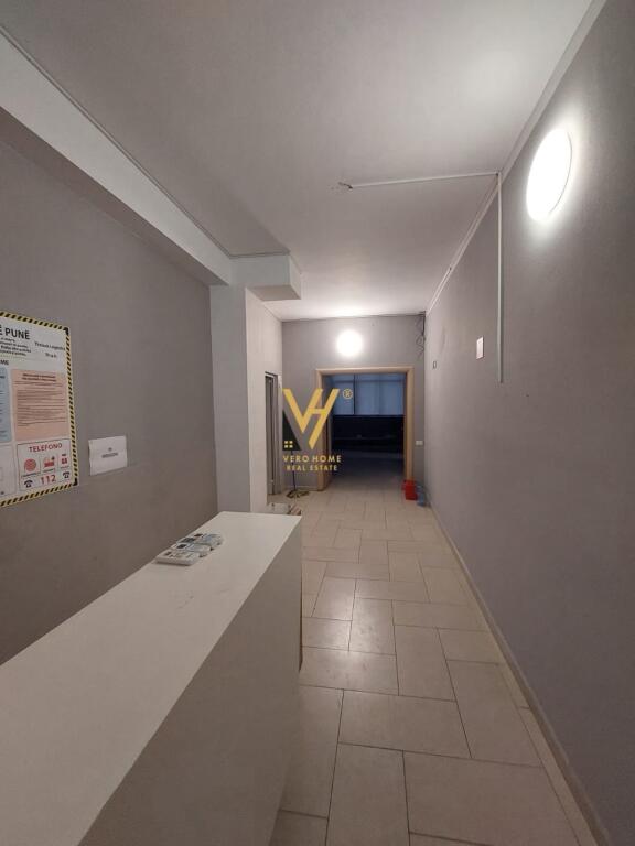 JEPET ZYRE 350 M2 ME QERA TE RRUGA PJETER BUDI 3.000 EURO