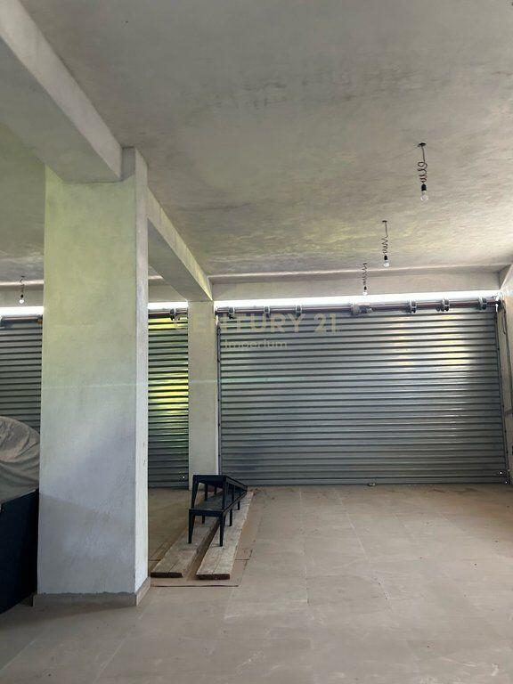 Shitet truall + ndërtesë në periferi të Shkodrës – mundësi ideale investimi 110,000 €