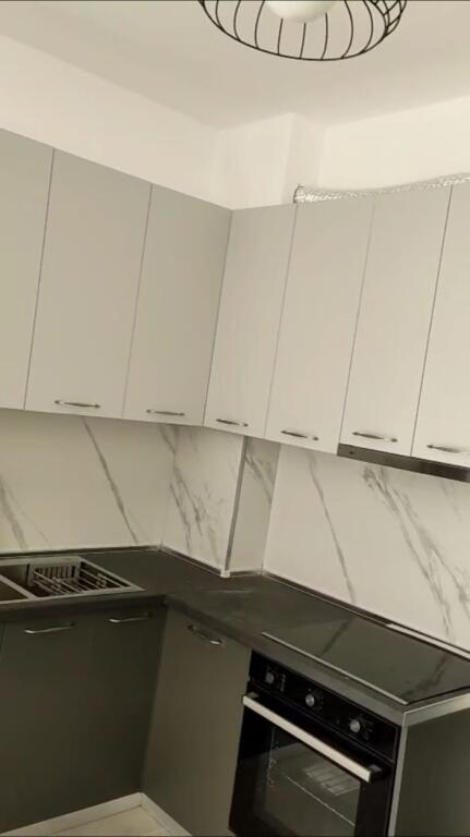 APPARTAMENTO 1+1. 45000 LEKE.VIA 5 MAGGIO