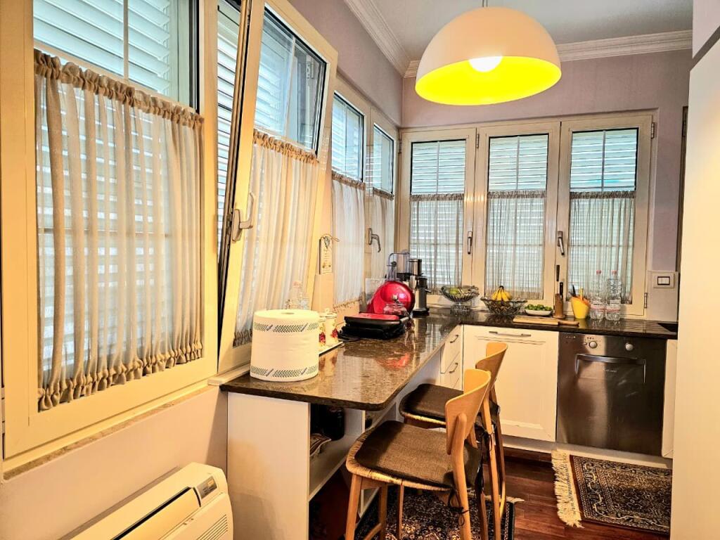 Luxury penthouse for sale in the area of Liqeni i Thate with an open view of the lake  