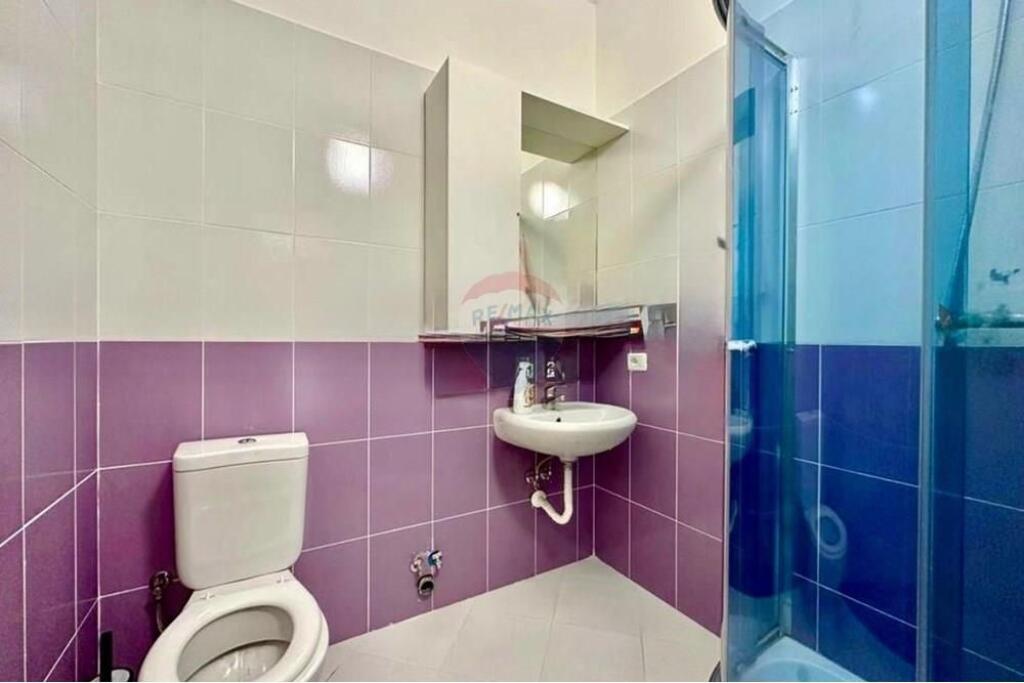 Apartament - Për Qira - Liqeni i Thatë