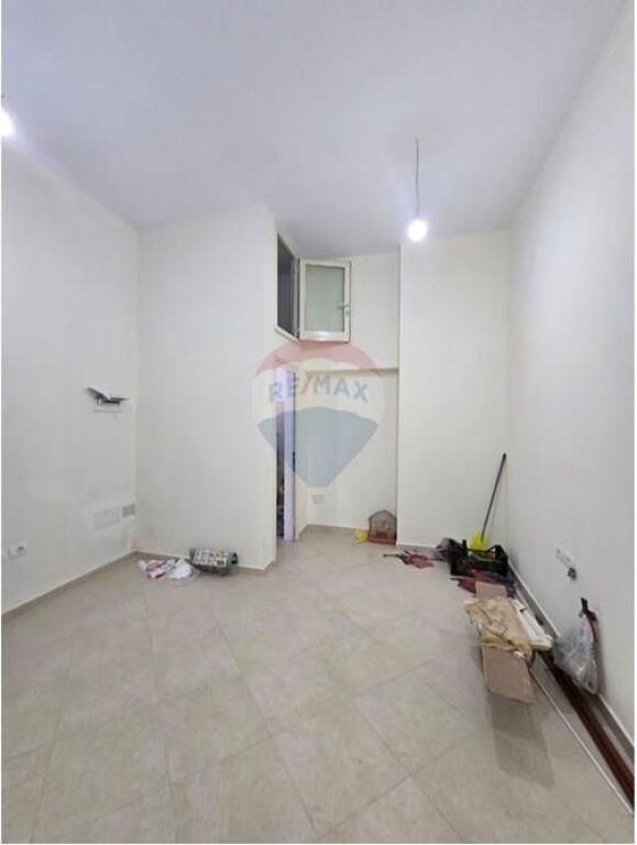 Shop - For Rent - Former Electric Market, Tirana !