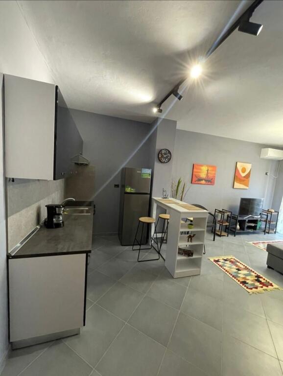 Qera Apartament 1+1 Durres, Plazh