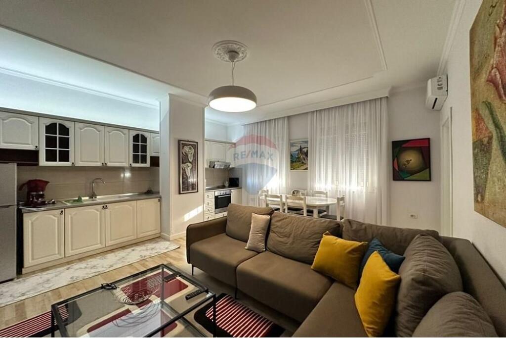 Apartment for rent 2+1+2 – Zogu i Zi