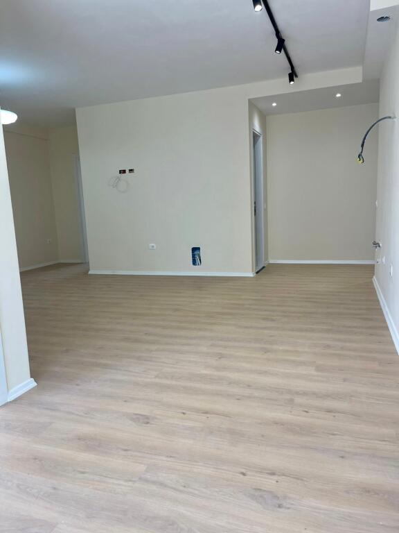 📣 AFFITTO Appartamento 2+1 📍 Astir 🛣️ Viale "Migjeni" ✨